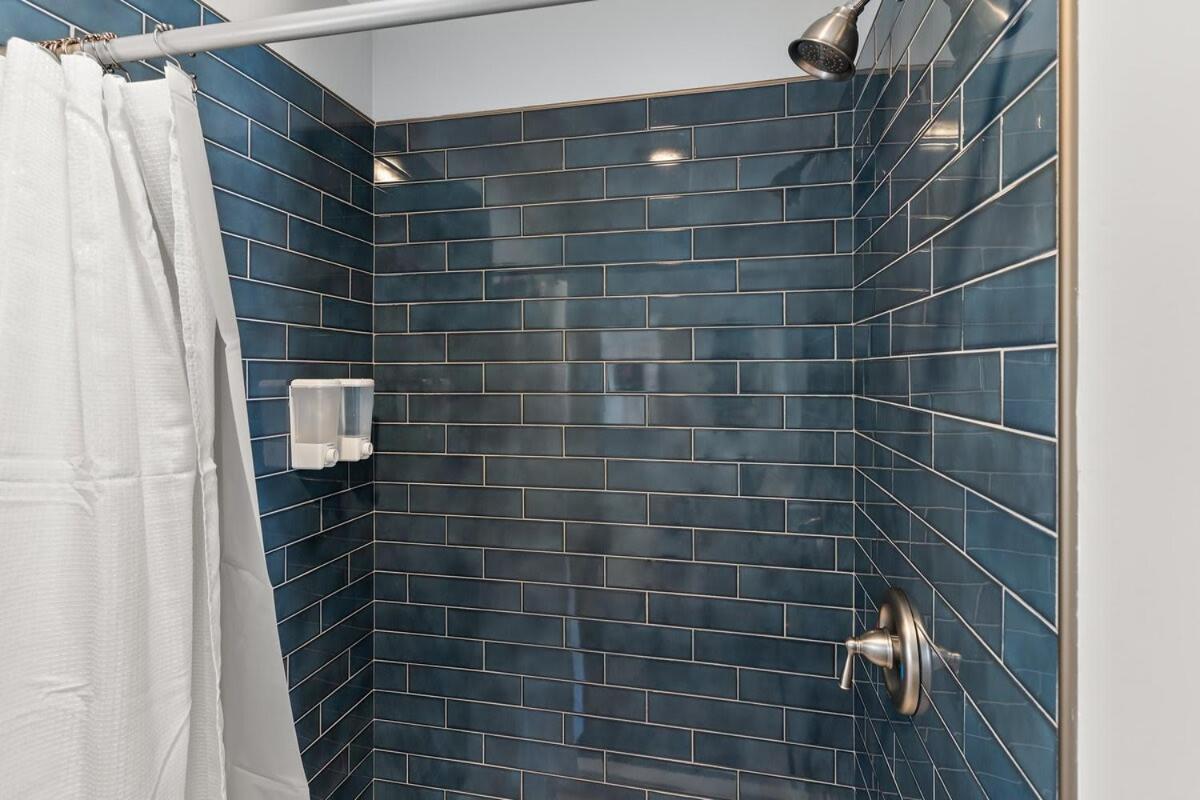 Steps To Beach Fully Renovated Sleeps 6 Hampton Exterior photo